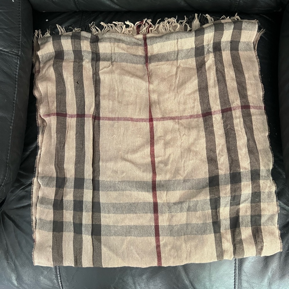Burberry scarf